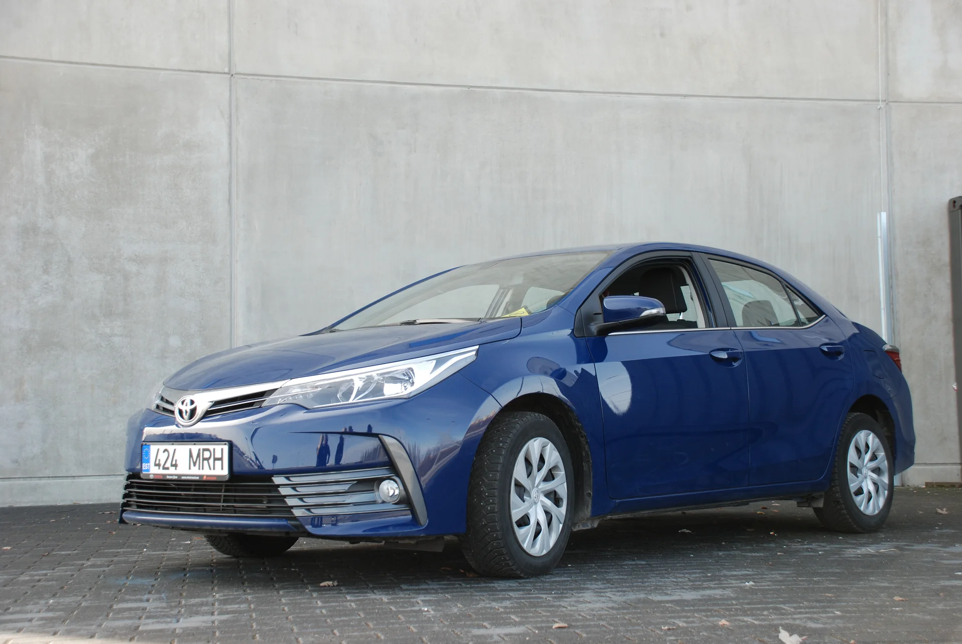 Altera Autokooli sinine Toyota Corolla